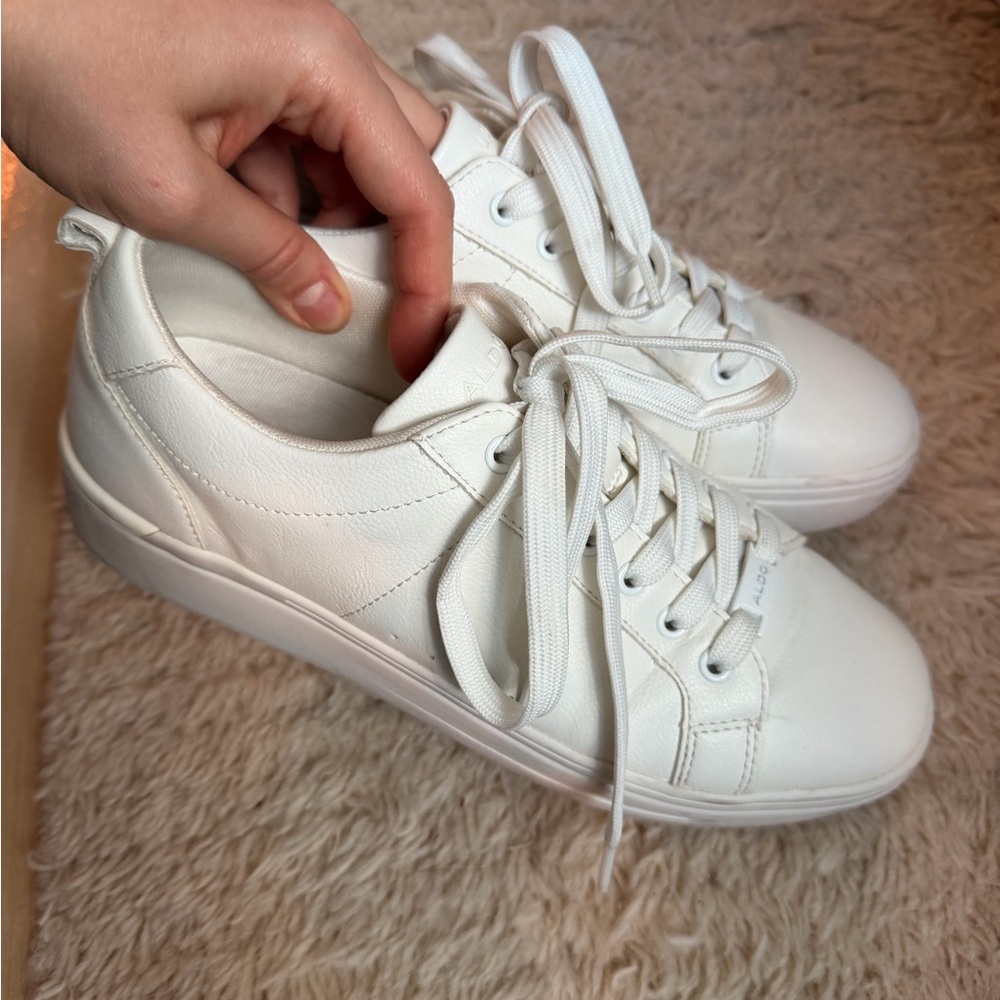 Aldo Classic White Everyday Sneakers - W 8.5 - Picture 5 of 6